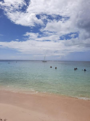 Gite pawoka à 2 min de plage du bourg de Sainte-Anne